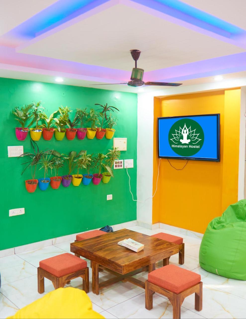 Himalayan Hostel New Delhi Buitenkant foto